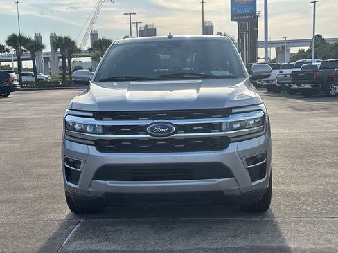 Used 2024 Ford Expedition Limited RWD image 2