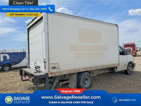 Used 2020 Chevrolet Express 4500 RWD image 4