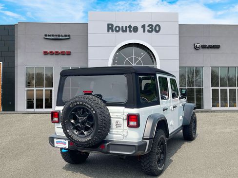 Used 2023 Jeep Wrangler Unlimited AWD/4WD image 4