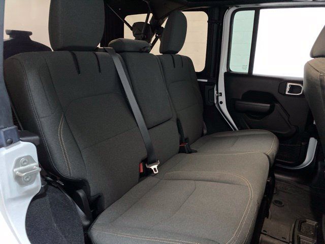 Used 2024 Jeep Wrangler Unlimited AWD/4WD image 77