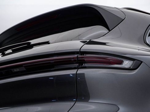 New 2026 Porsche Cayenne S image 13