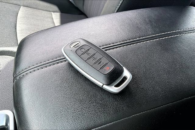 Certified 2025 Nissan Sentra SV w/ All-Weather Package FWD image 32