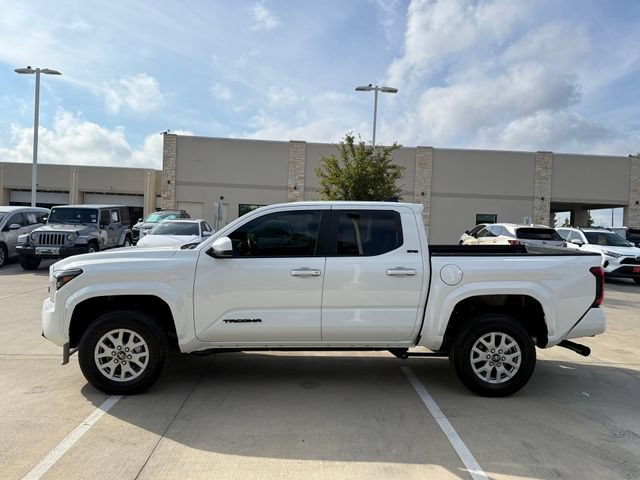 Used 2026 Toyota Tacoma SR5 AWD/4WD image 8