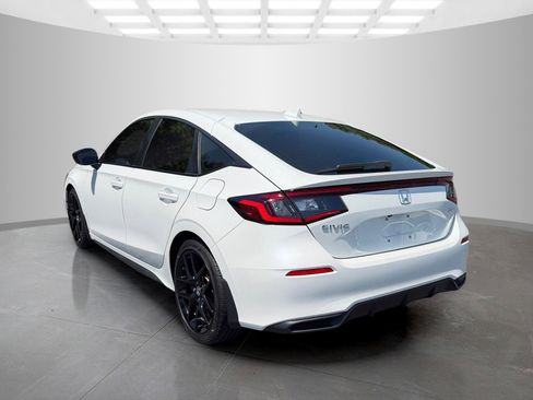 Used 2025 Honda Civic Sport image 4