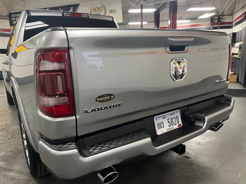 Used 2022 RAM 1500 Laramie w/ Sport Appearance Package image 9