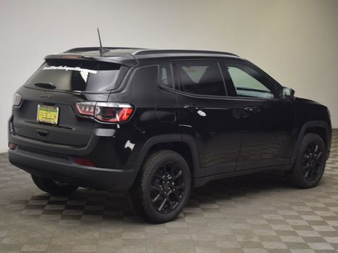 New 2026 Jeep Compass Latitude image 6