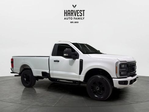 Used 2023 Ford F250 XL w/ STX Appearance Package image 9