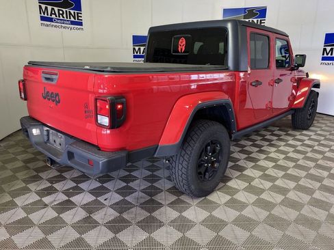 Used 2021 Jeep Gladiator Sport AWD/4WD image 16