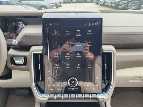 New 2026 GMC Yukon Denali w/ Denali Reserve Package AWD/4WD image 30