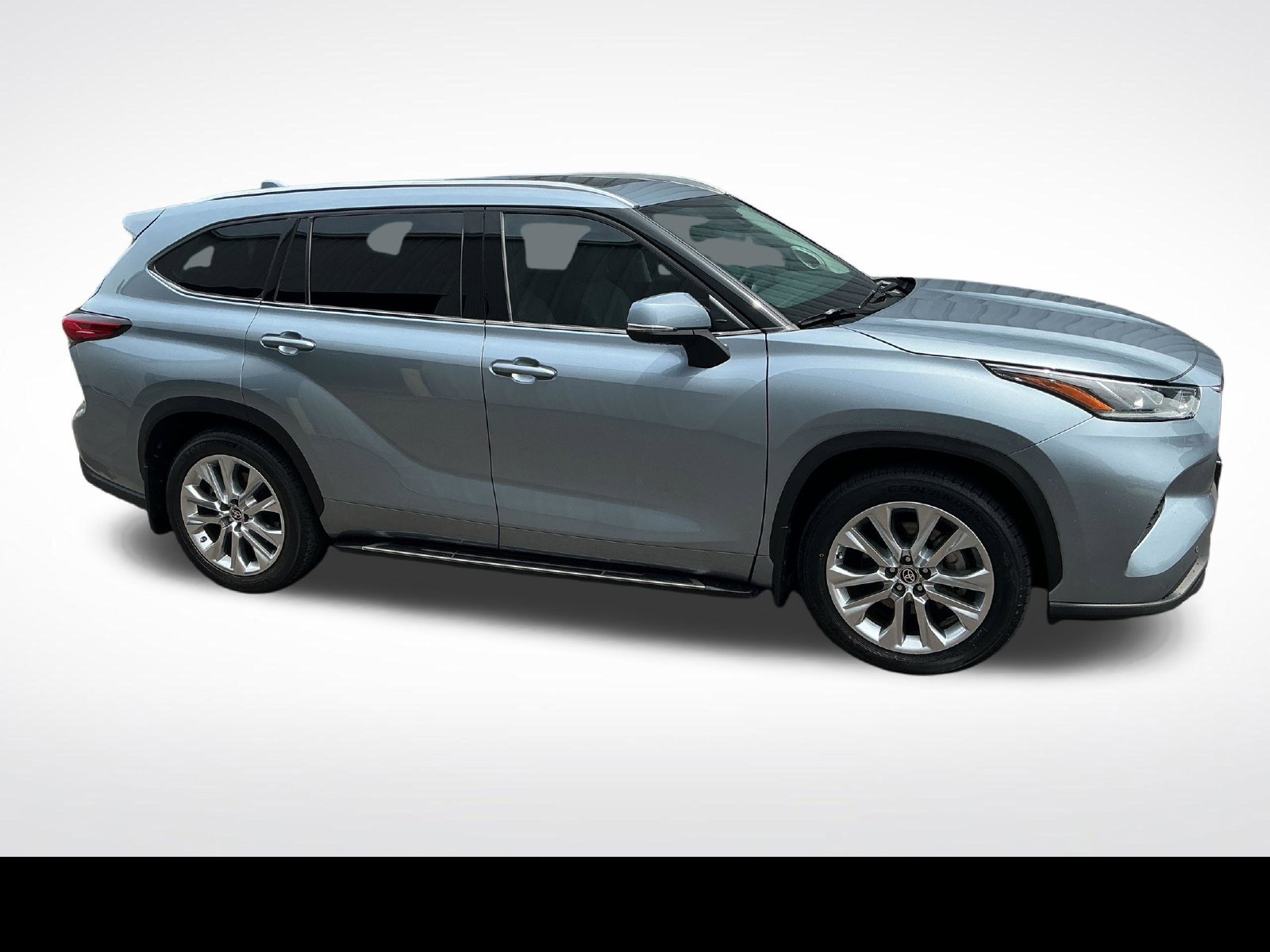 Used 2021 Toyota Highlander Limited FWD image 6