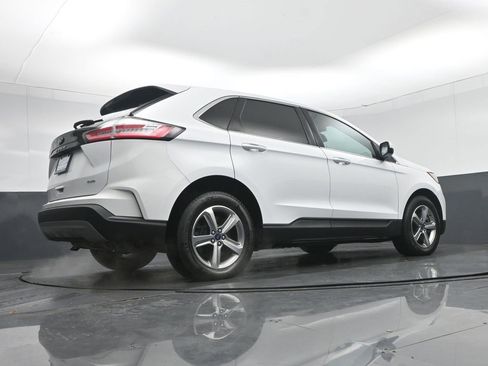 Used 2022 Ford Edge SEL image 50