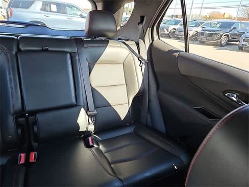 Used 2022 Chevrolet Equinox RS w/ RS Leather Package image 15
