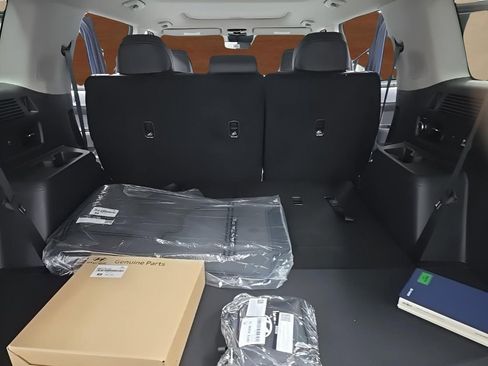 New 2026 Hyundai Santa Fe Limited AWD/4WD image 16