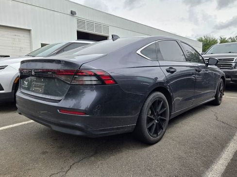 Used 2023 Honda Accord EX image 6