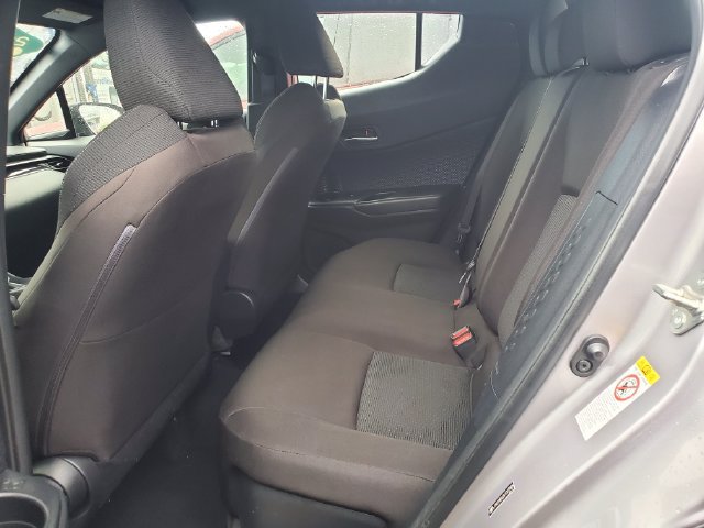 Used 2019 Toyota C-HR LE FWD image 11