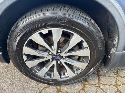 Used 2016 Subaru Outback 2.5i Limited AWD/4WD image 43