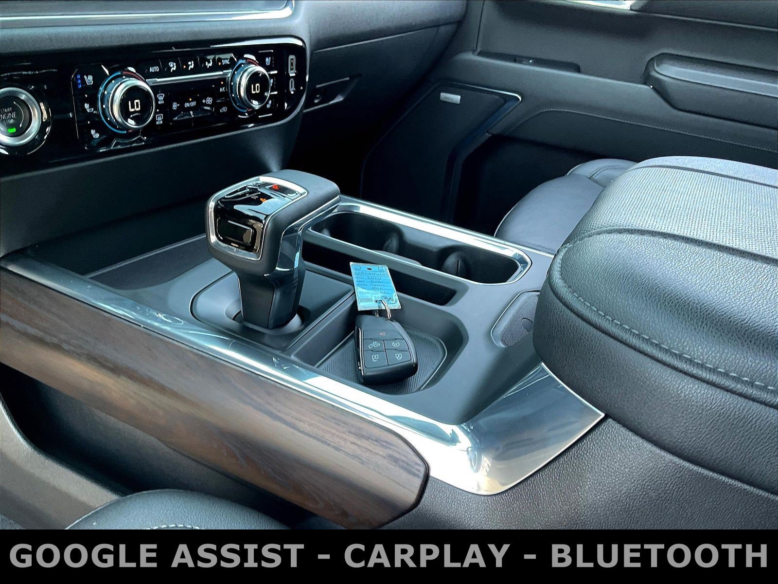 Used 2024 GMC Sierra 1500 SLT w/ SLT Premium Package AWD/4WD image 19