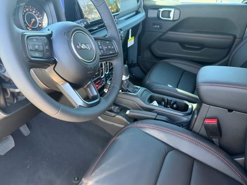 New 2026 Jeep Gladiator Rubicon image 17