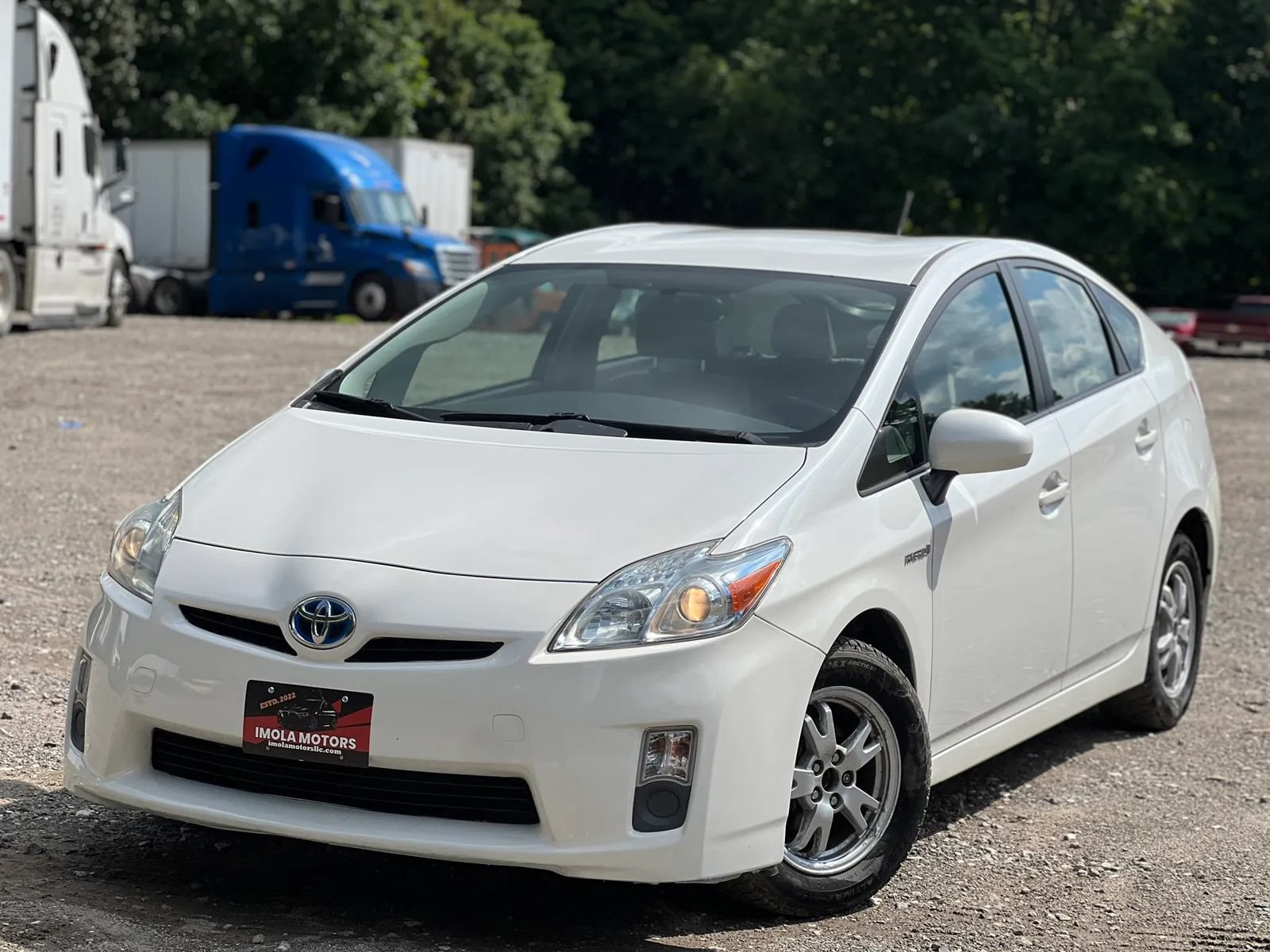 Used 2010 Toyota Prius Two FWD image 2