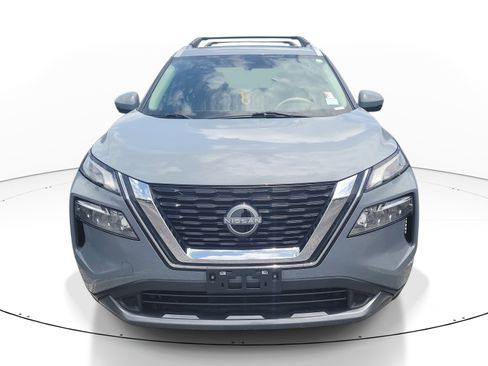 Used 2023 Nissan Rogue SL FWD image 2