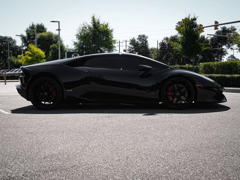 Used 2015 Lamborghini Huracan LP 610-4 AWD/4WD image 11