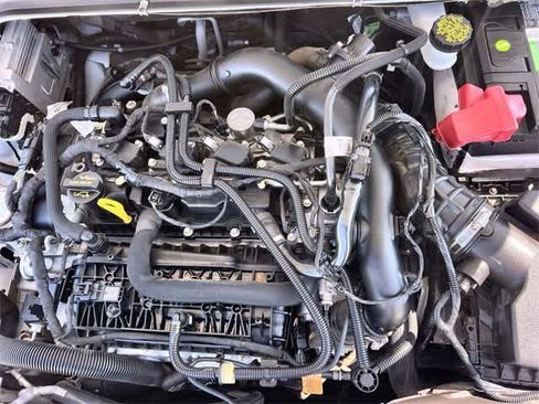 Used 2020 Ford Fusion SE image 10