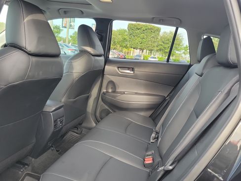 Used 2026 Toyota Corolla Cross XLE w/ Convenience Package FWD image 18