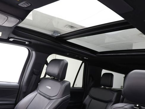 Used 2025 Ford Expedition Max Platinum w/ Stealth Performance Package AWD/4WD image 17