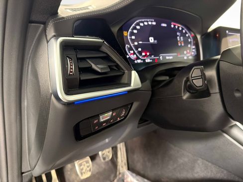 Used 2022 BMW M4 Coupe RWD image 34