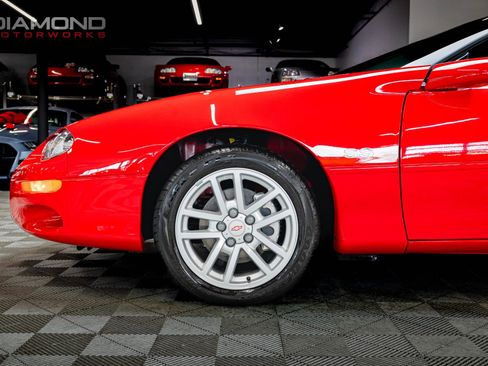 Used 2002 Chevrolet Camaro Z28 w/ SS Performance/Appearance Pkg image 8