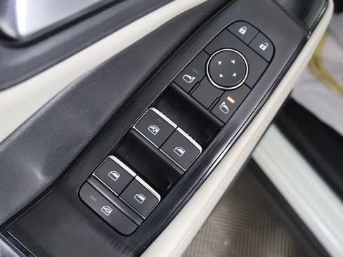 Used 2023 Nissan Rogue SL w/ SL Premium Package FWD image 36