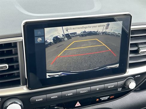 New 2026 Hyundai Venue SE image 25