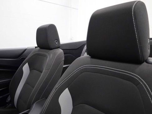 Used 2016 Chevrolet Camaro SS image 17