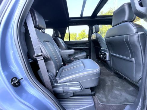 Used 2023 Ford Expedition Platinum AWD/4WD image 22