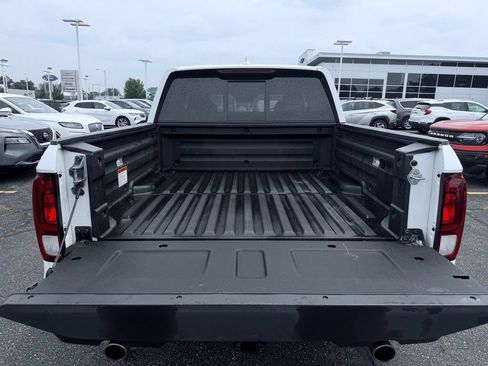 Used 2023 Honda Ridgeline RTL-E image 11