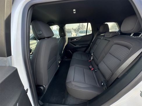 New 2026 Chevrolet Equinox LT image 21