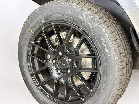 Used 2017 Chevrolet Equinox LS AWD/4WD image 34