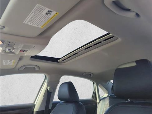 Used 2020 Volkswagen Passat 2.0T SEL image 21