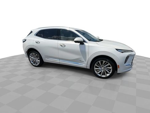 Certified 2025 Buick Envision Avenir AWD/4WD image 2