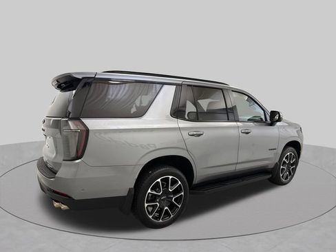 Used 2025 Chevrolet Tahoe RST w/ Comfort Package AWD/4WD image 5