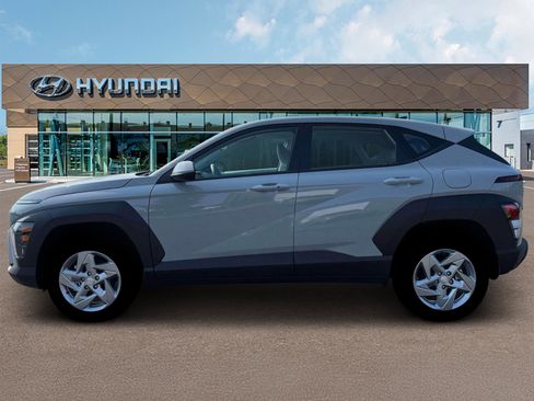 New 2026 Hyundai Kona SE image 3