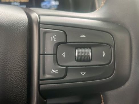 Used 2023 GMC Yukon AT4 w/ AT4 Premium Plus Package image 18