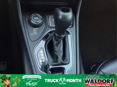 Used 2019 Jeep Cherokee Latitude Plus image 20