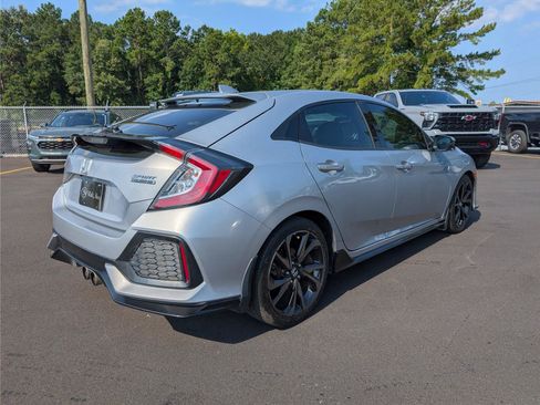 Used 2019 Honda Civic Sport Touring image 5