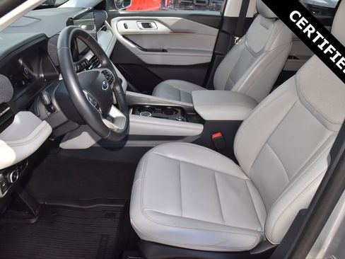 Certified 2025 Ford Explorer Active w/ Active Comfort Package image 13