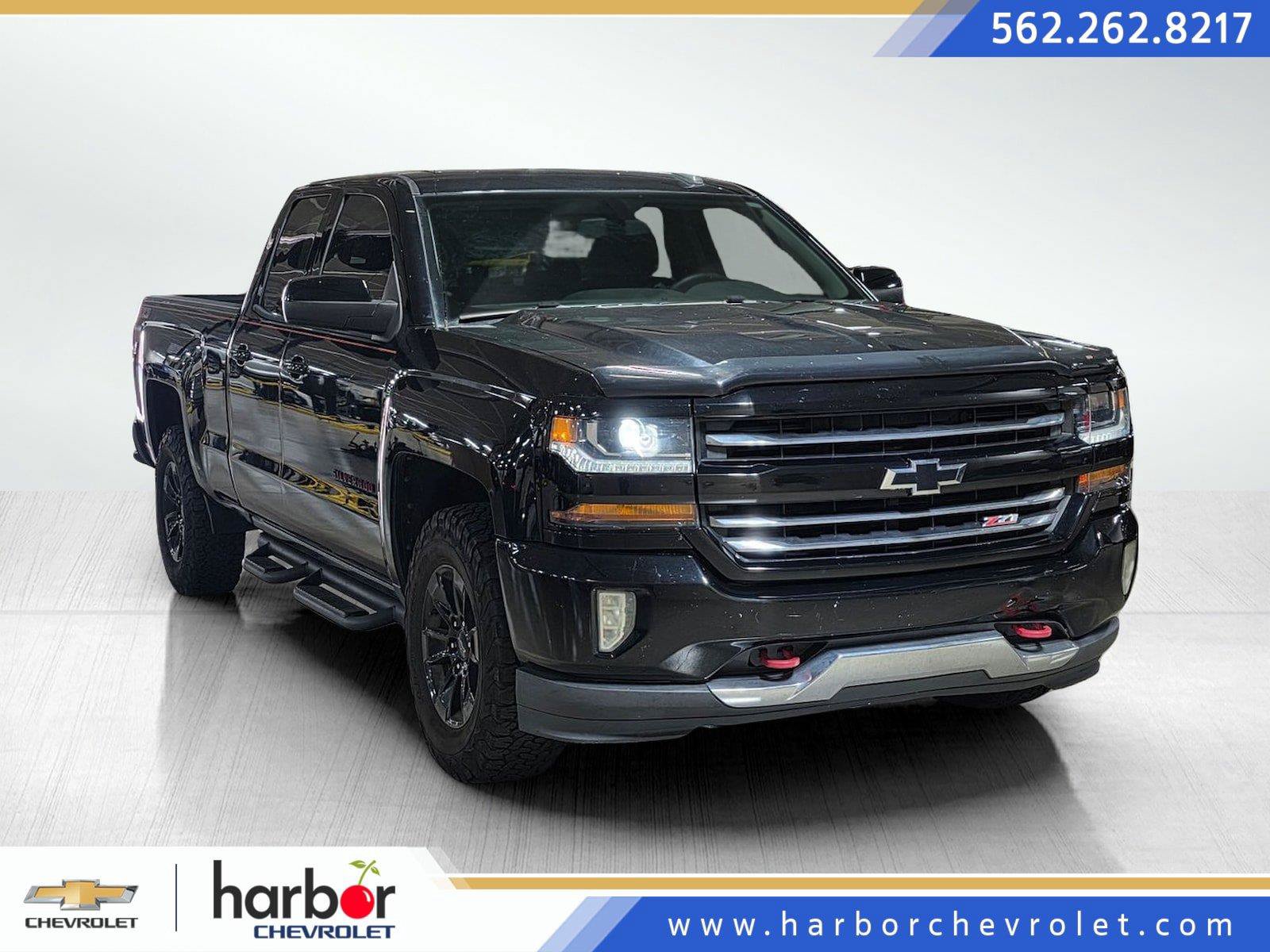 Used 2017 Chevrolet Silverado 1500 LT w/ Redline Edition AWD/4WD image 1