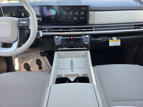 New 2026 Hyundai Santa Fe SE FWD image 14