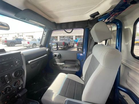 Used 2010 Jeep Wrangler Unlimited Sport image 17