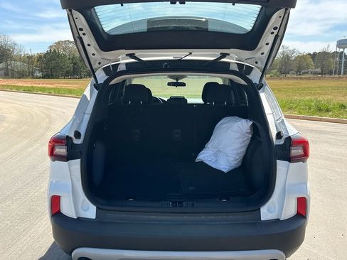 Used 2023 Ford Escape FWD image 18
