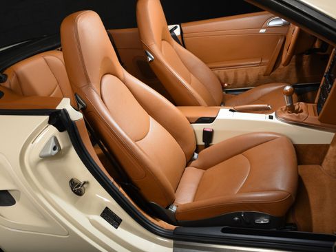 Used 2009 Porsche 911 Turbo image 31